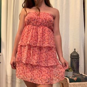 Spring tiered strapless dress